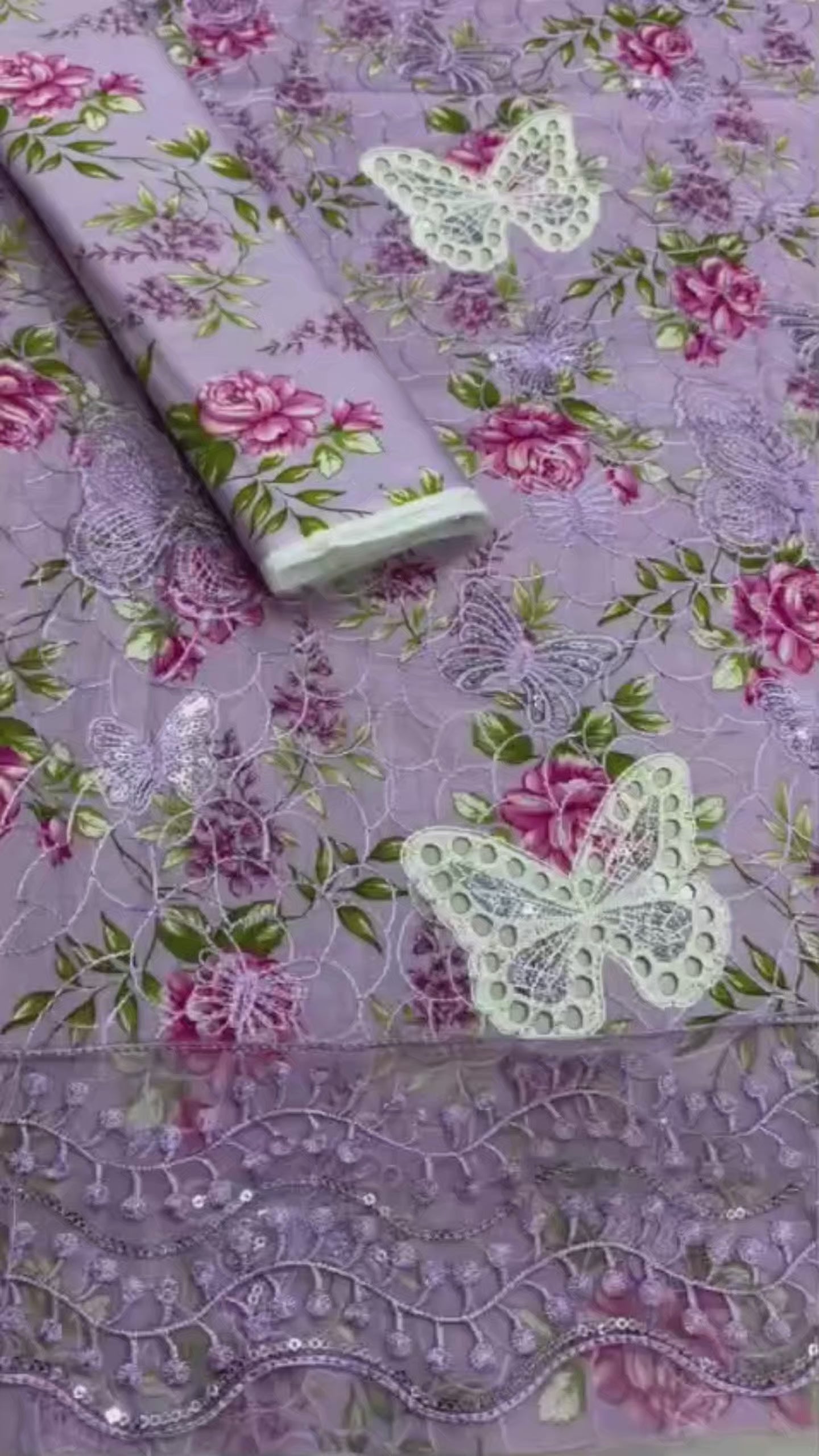 Butterfly 🦋 3psc Unstitched Lawn Suit