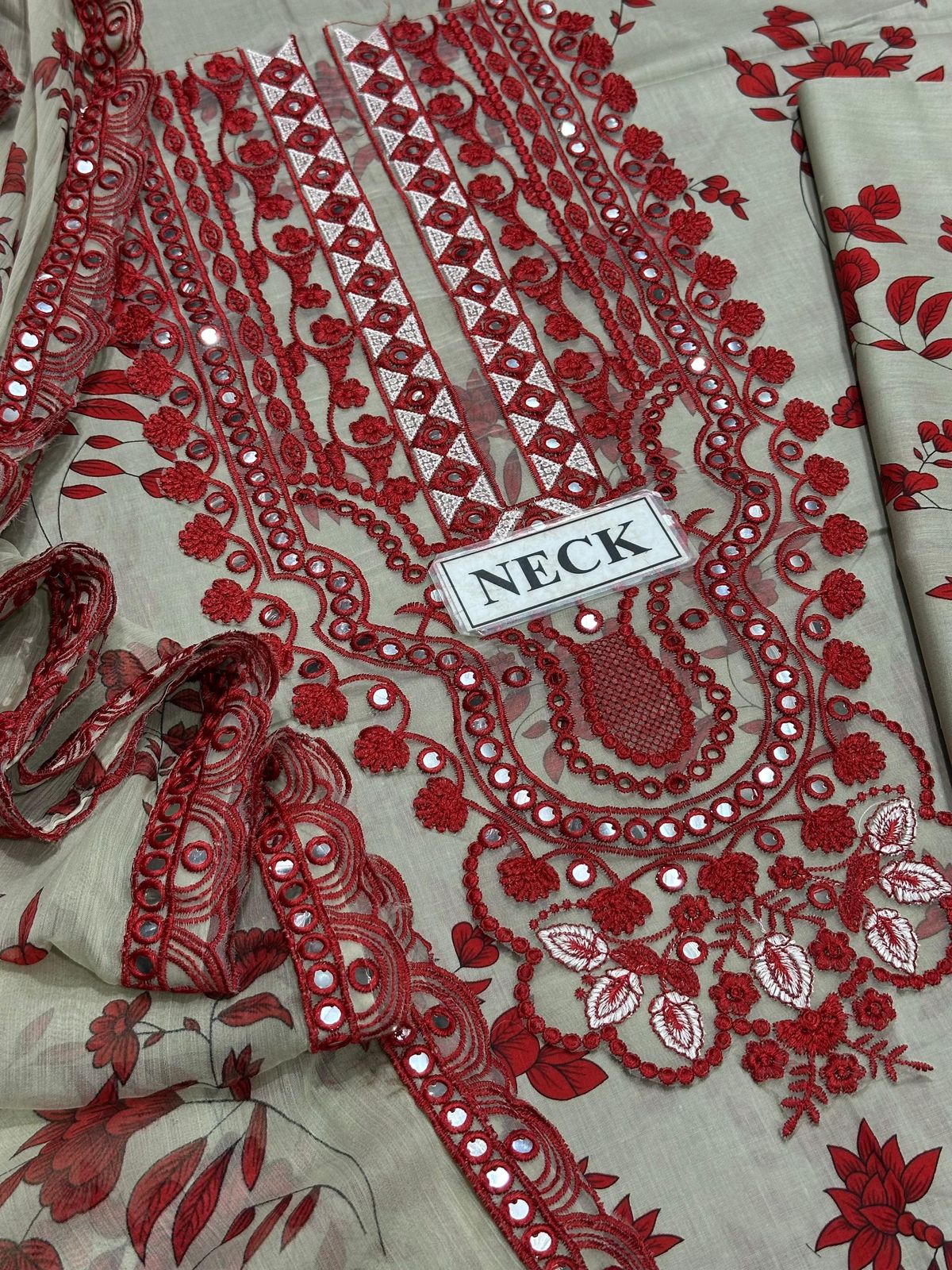 Aneela's Unstitched Replica 3psc